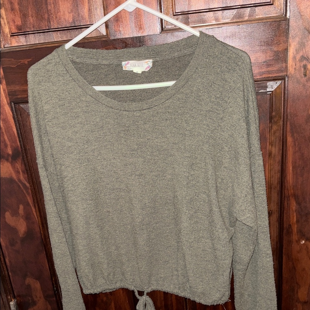 Women's Green Long Sleeve Top